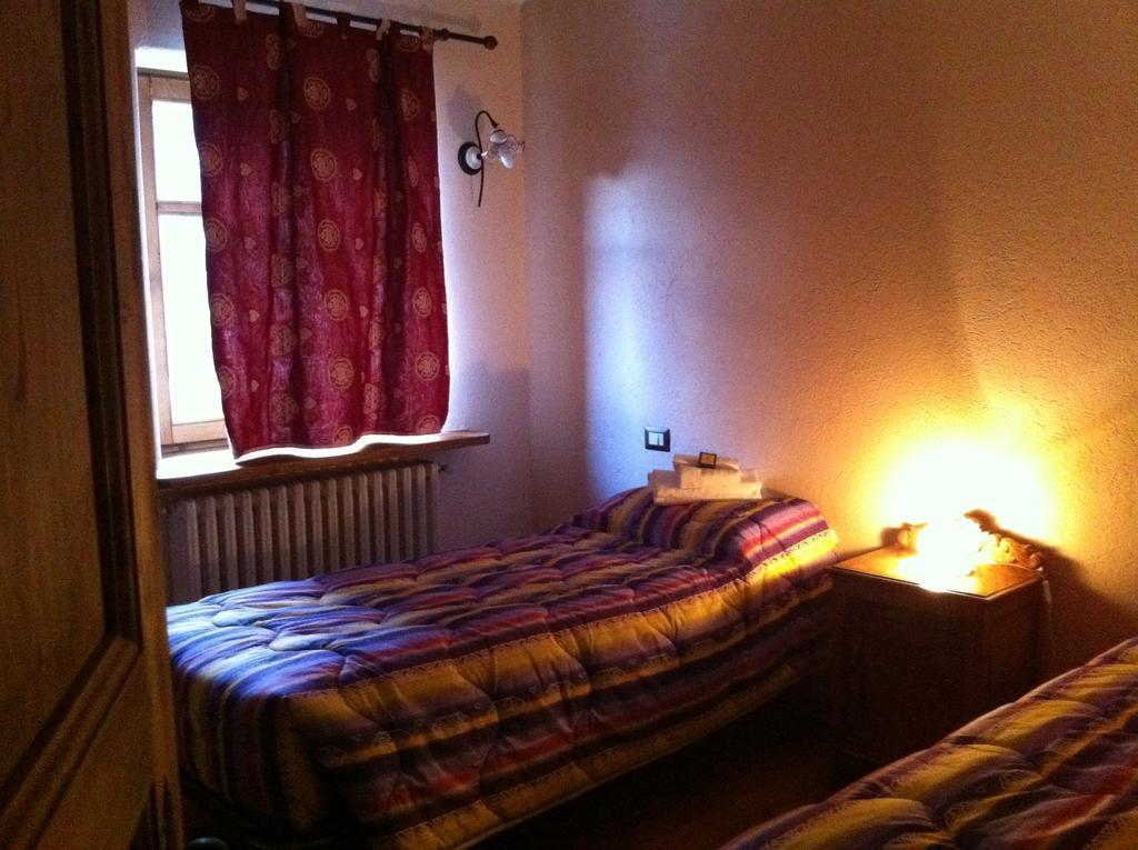La Placette - Albergo Diffuso E Trattoria Usseaux 外观 照片
